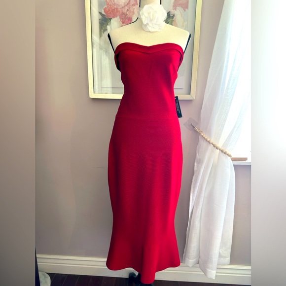 VENUS Dresses & Skirts - 💋 NWT Venus Jessica Rabbit “hold you in” tech bodycon strapless dress Xl RARE